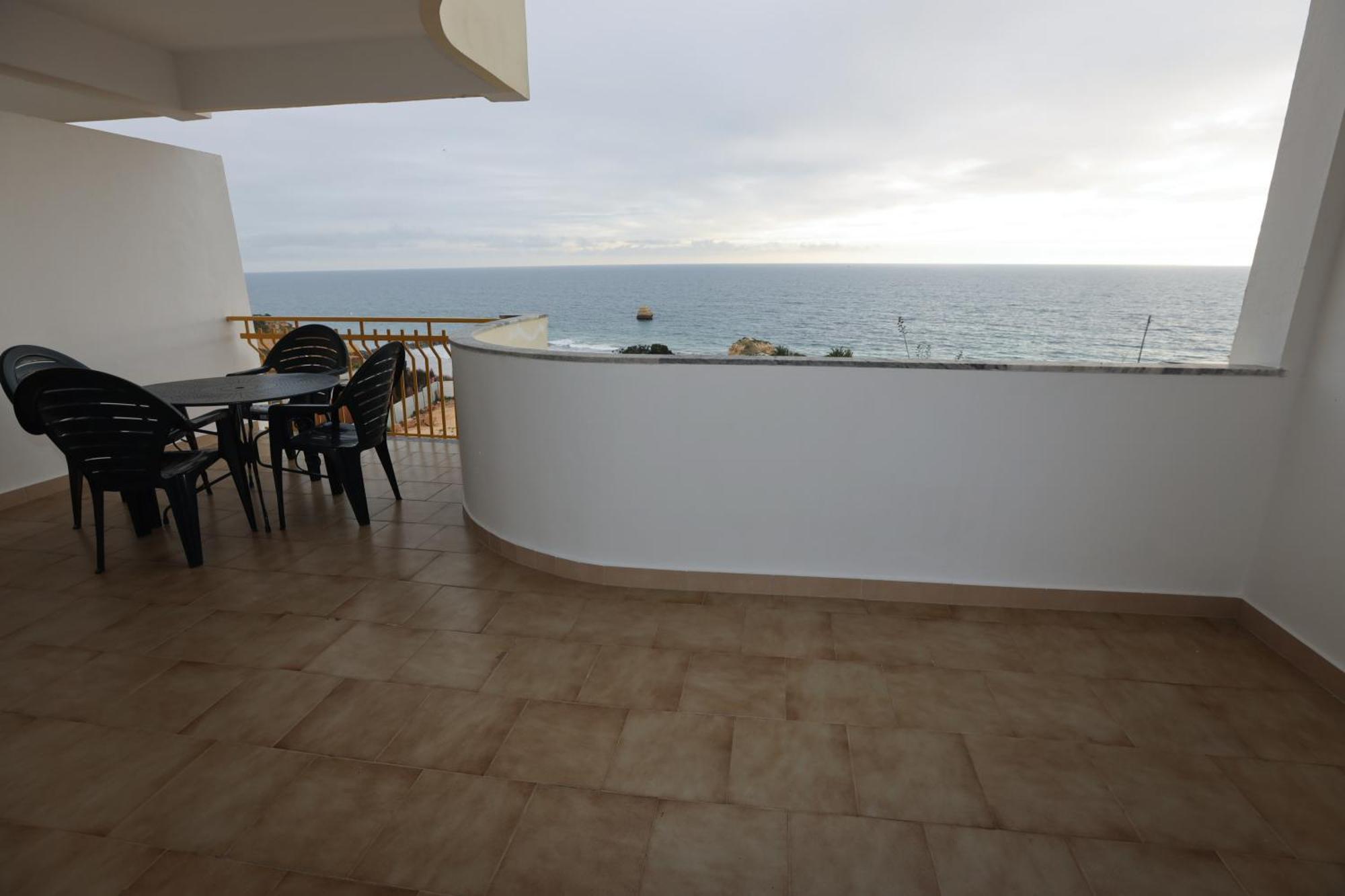 Rocha Praia Mar Beach Front Line Bay Portimão Exterior foto